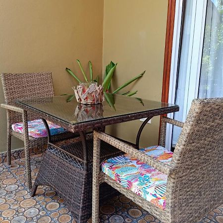 Badamier Self-Catering Apartment La Digue Exterior foto