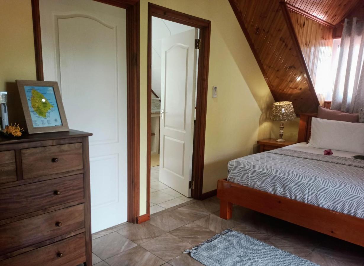 Badamier Self-Catering Apartment La Digue Exterior foto