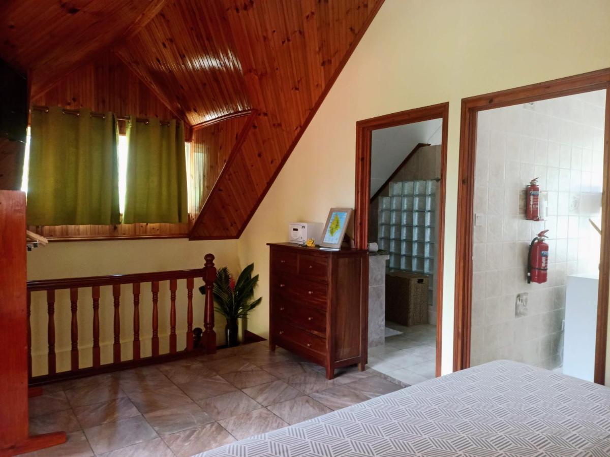 Badamier Self-Catering Apartment La Digue Exterior foto