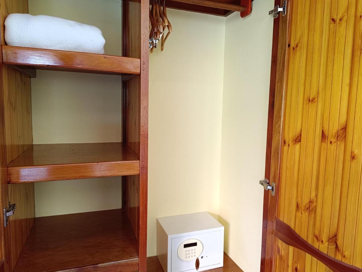 Badamier Self-Catering Apartment La Digue Exterior foto