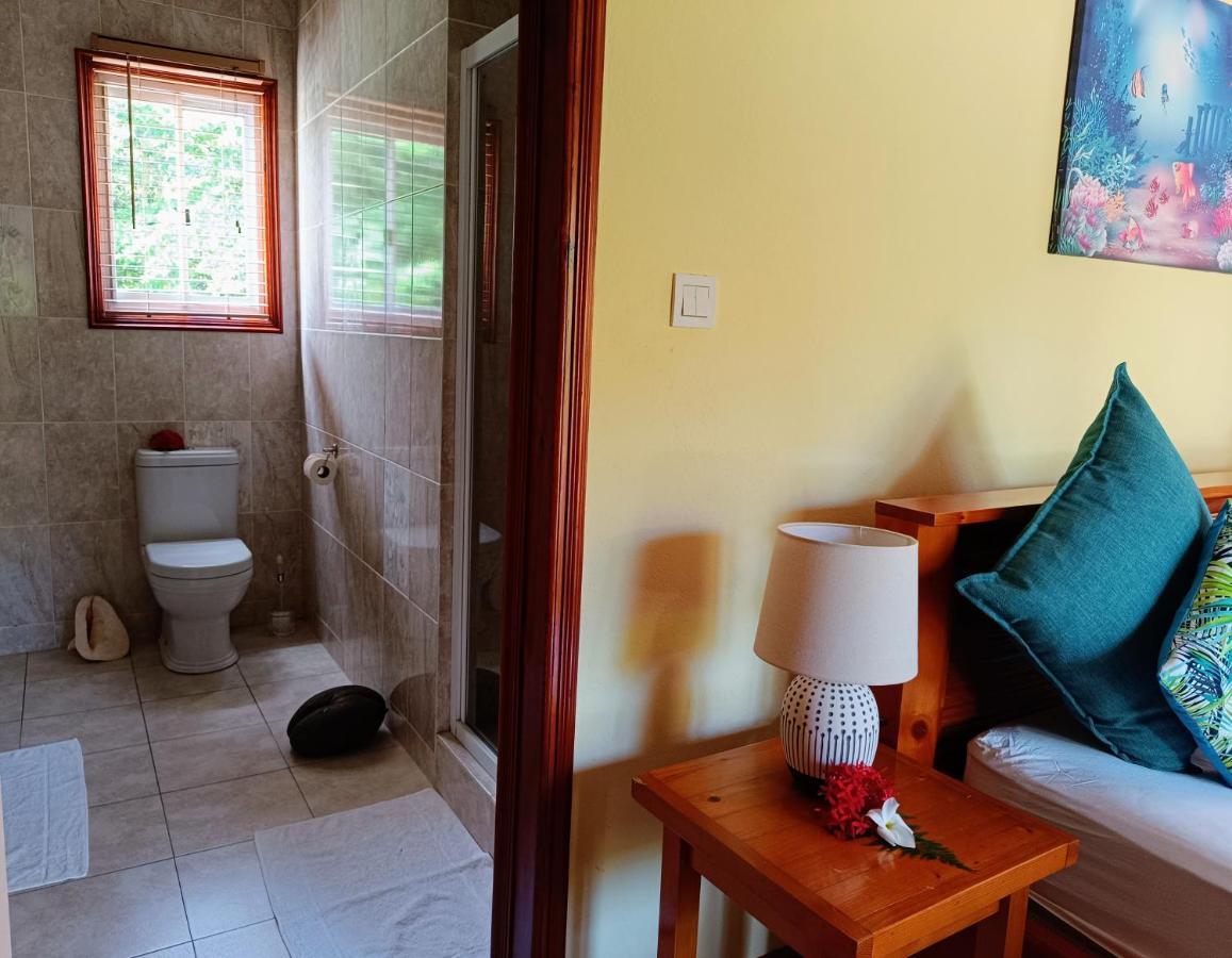 Badamier Self-Catering Apartment La Digue Exterior foto